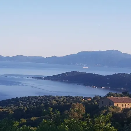 Acqua Doria * Coti-Chiavari (Corsica)