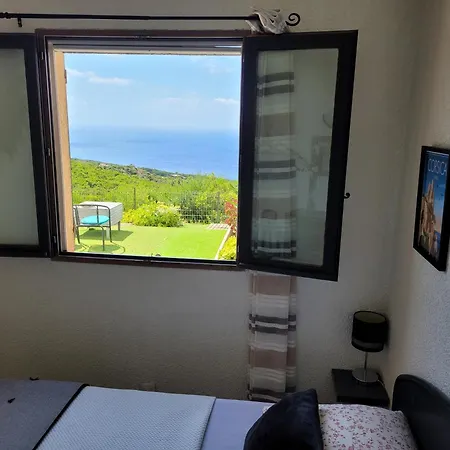 Acqua Doria Coti-Chiavari (Corsica)